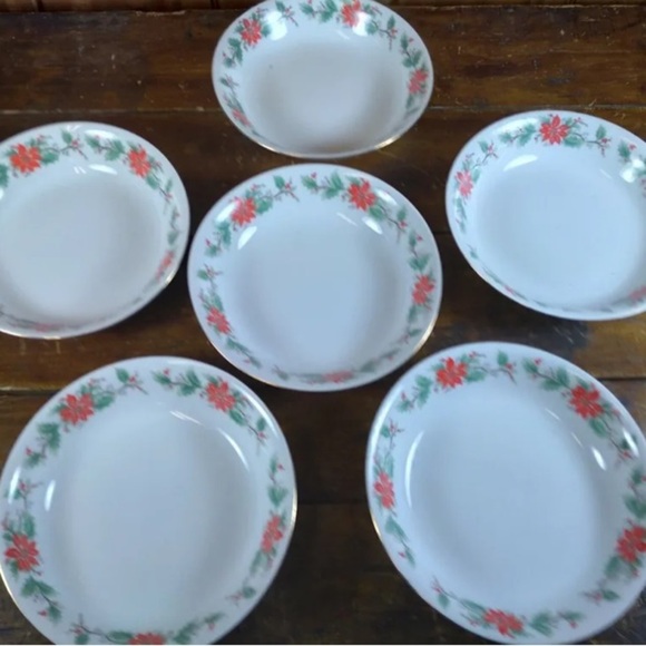Trisa China 1693 Poinsettia & Holly - LOT OF (6) 8" COUPE SOUP BOWLS - Picture 3 of 9